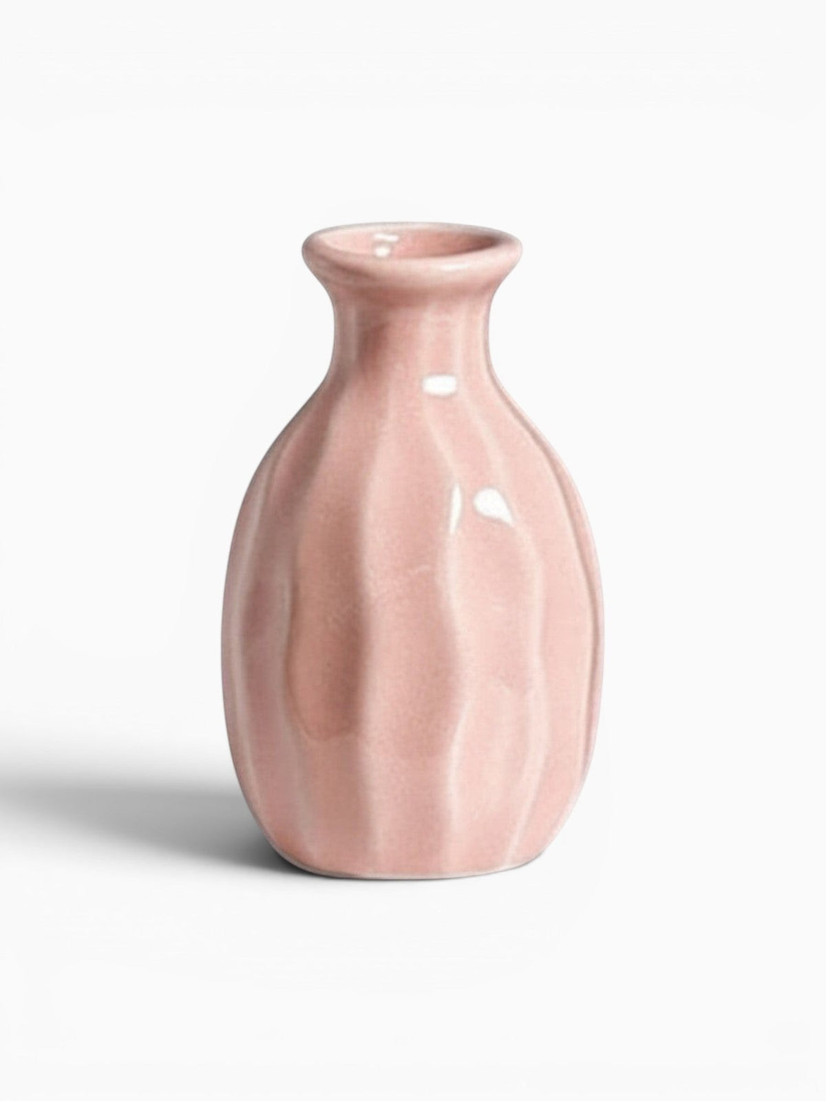 Ma boutique mini vase en céramique rose poudré texturé, 7cm de haut, idéal pour petites fleurs séchées ou décoration.